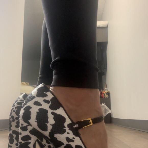 Vintage Tom Ford Platform Heels Cow Print Sz 39 made in Italy - Picture 7 of 16